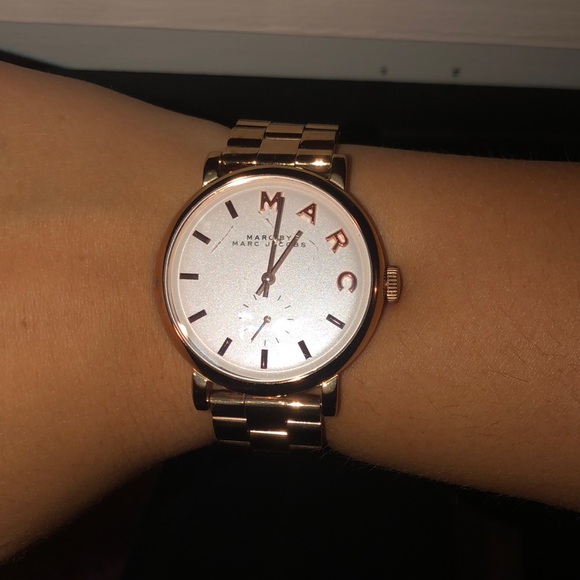 Marc Jacobs Baker Rose Gold Watch - Picture 6 of 7